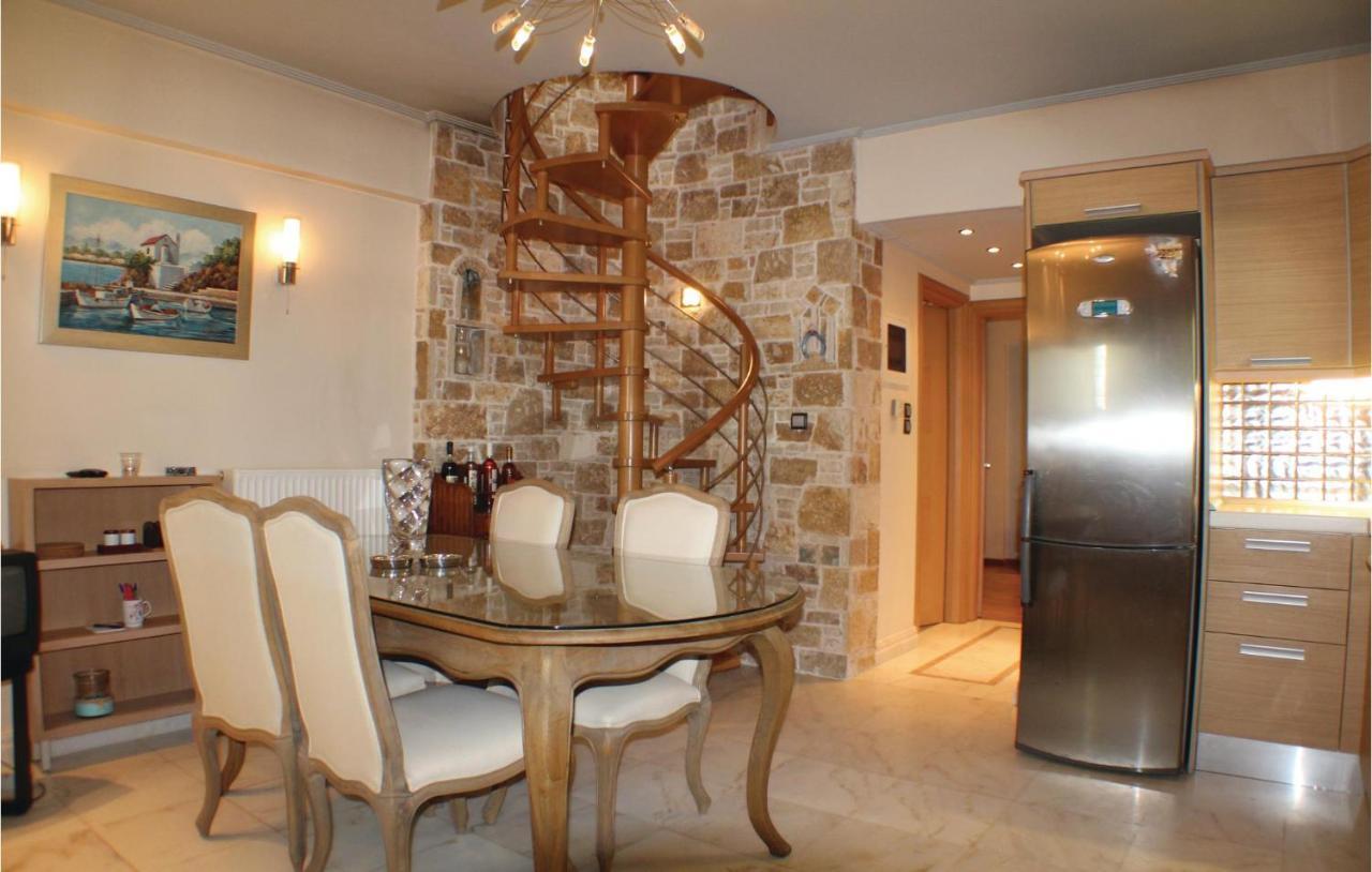 Amazing Home In Artemida With Kitchen Eksteriør billede
